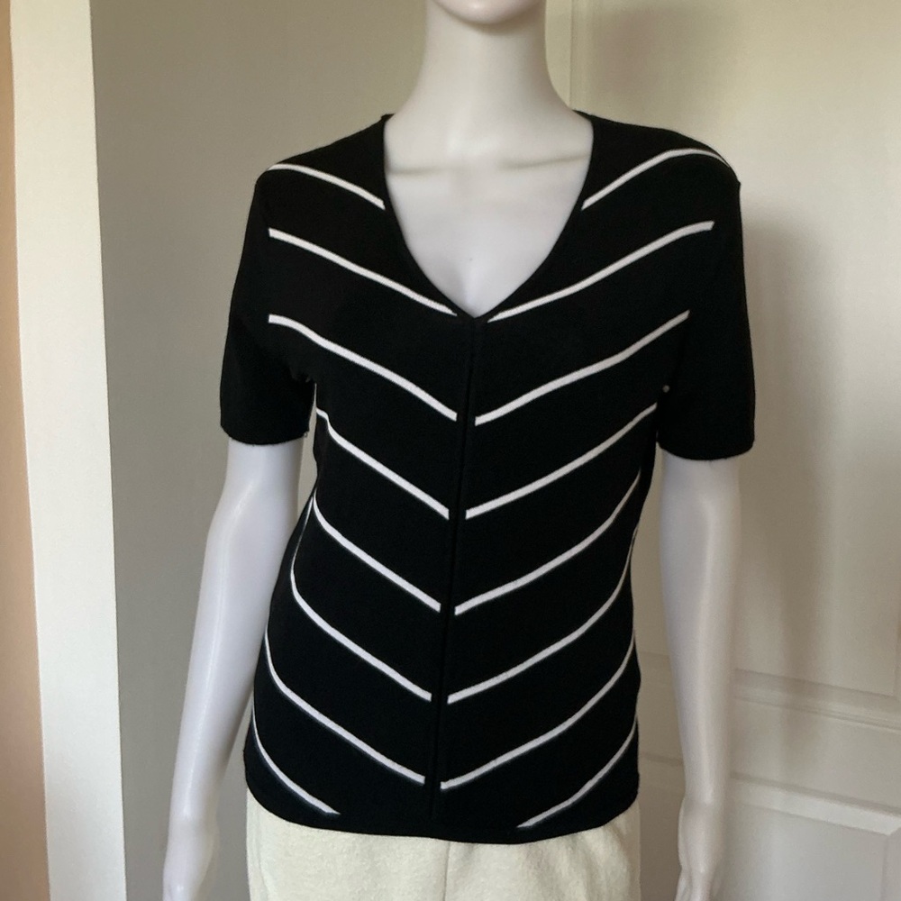 Linda Matthews Women's Top